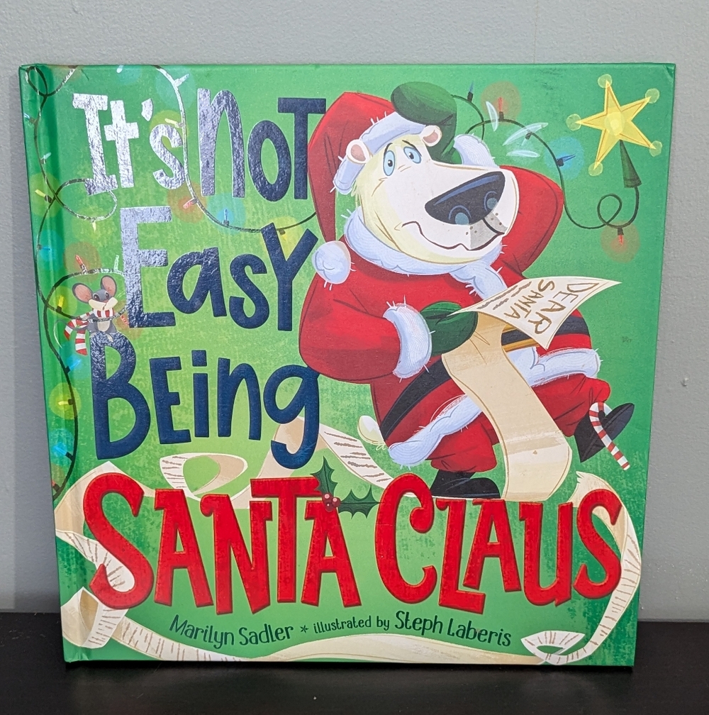 4/$10 📚 It's Not Easy Being Santa Claus By Marilyn Sadler